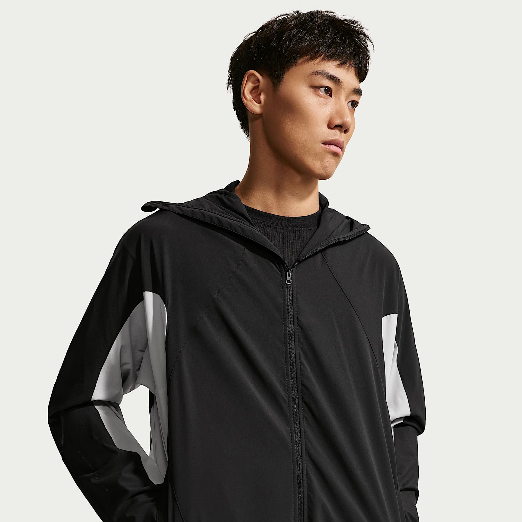 Nike Tech Helios Men's Dri-FIT Long-Sleeve Shell. Nike ID
